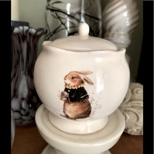 Fancy 🐇Bunny Rabbit Off-White rustic Ceramic Sugar Bowl dish w/lid “Paris”